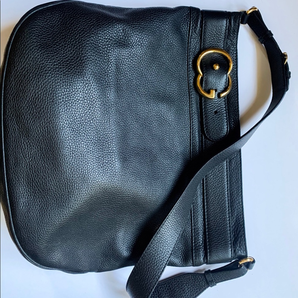 Gucci leather bag 🚫sold